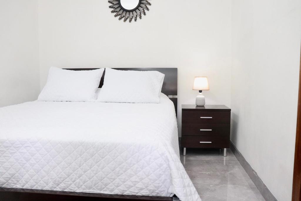 Airport SJO Residence Cars4Rent "Edward & Familia Inn" — 3
