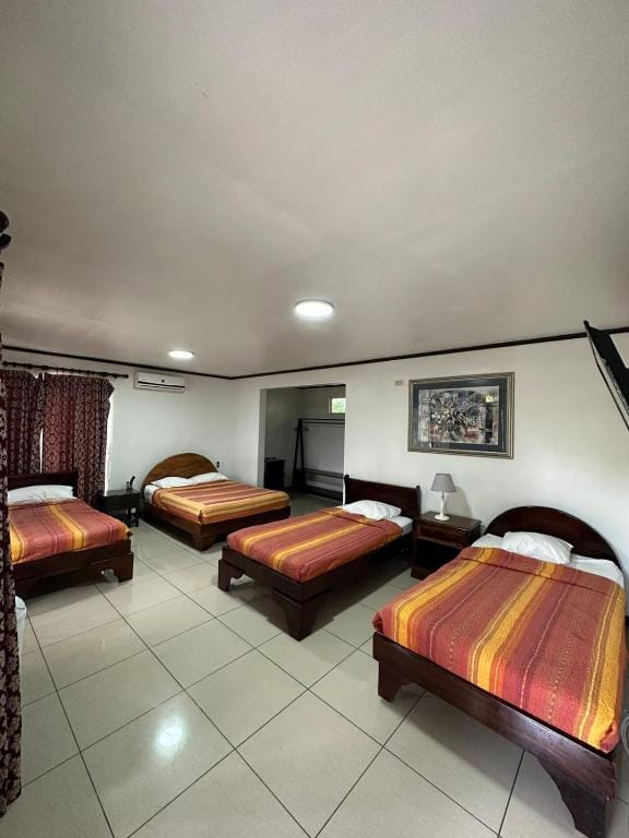 Brillasol Airport Hotel — 2