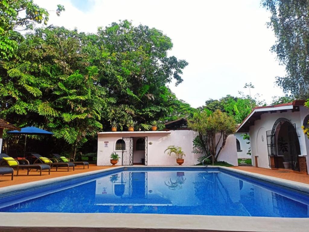Hacienda Escondida 10min to Airport — 1