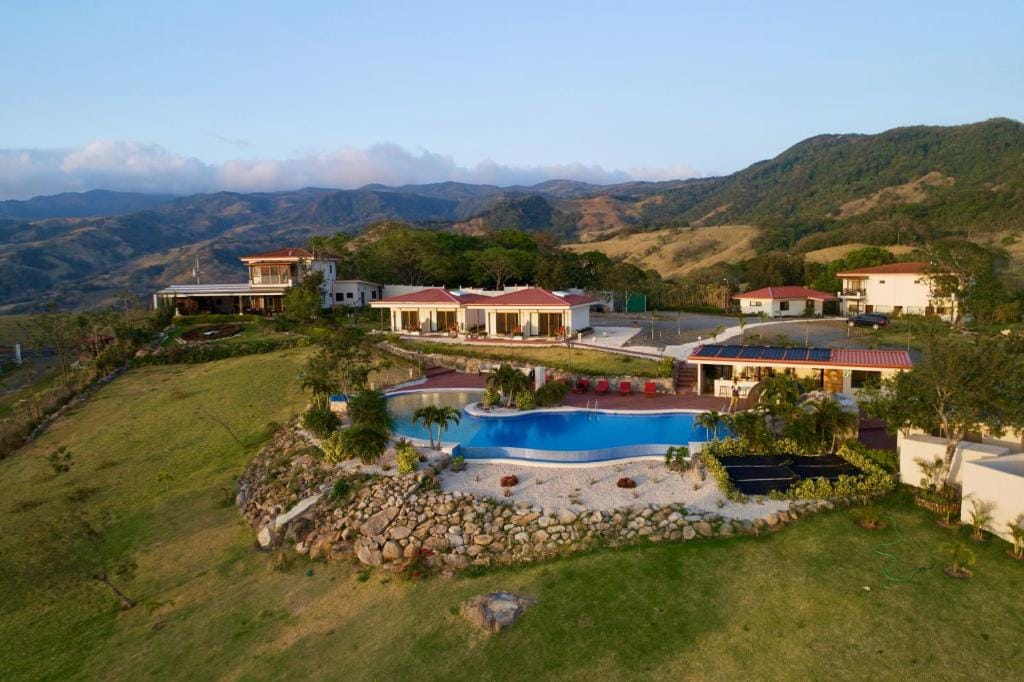 Vida Mountain Resort & Spa Adults Only — 1