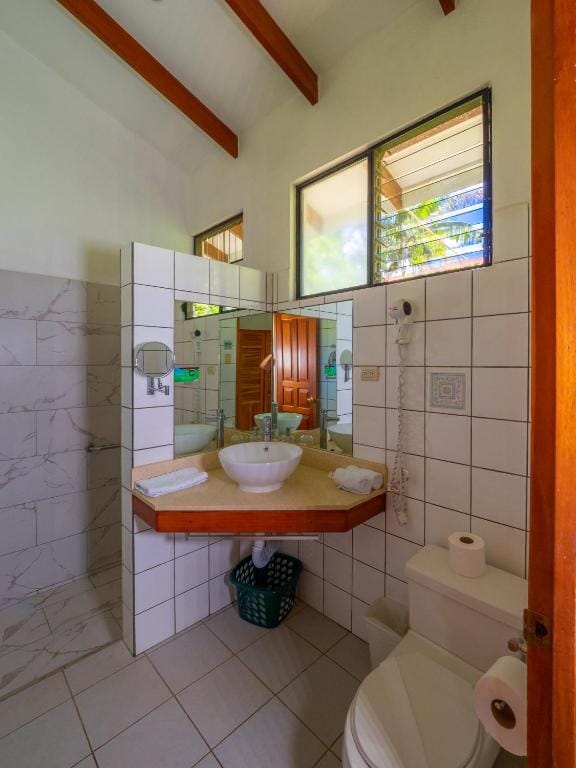 Hotel Colinas del Sol — 3