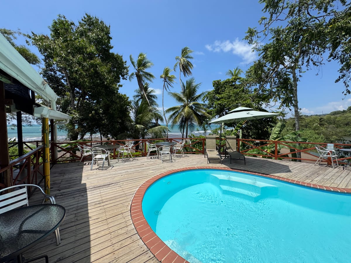 Hotel Pirate Cove