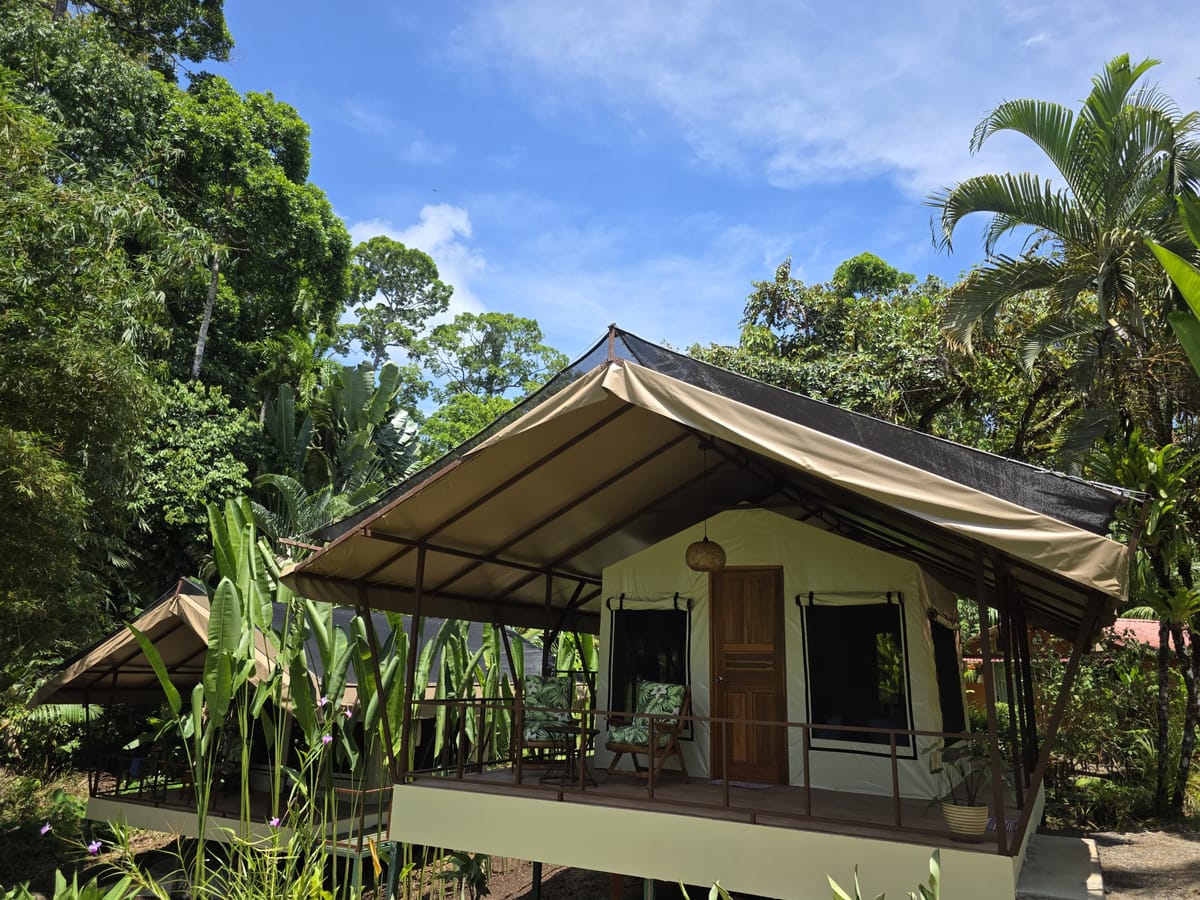 Las Caletas Lodge