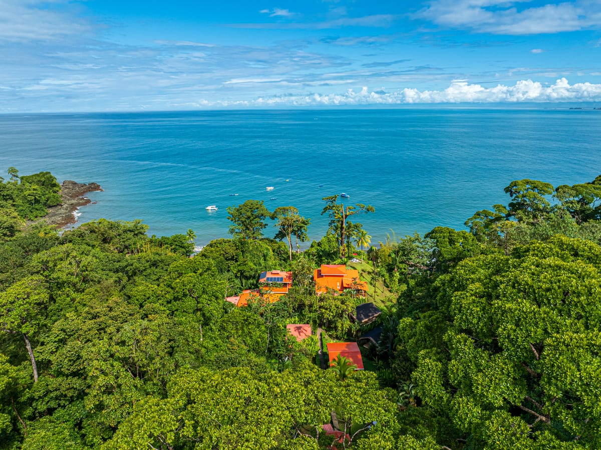 Las Caletas Lodge — 4