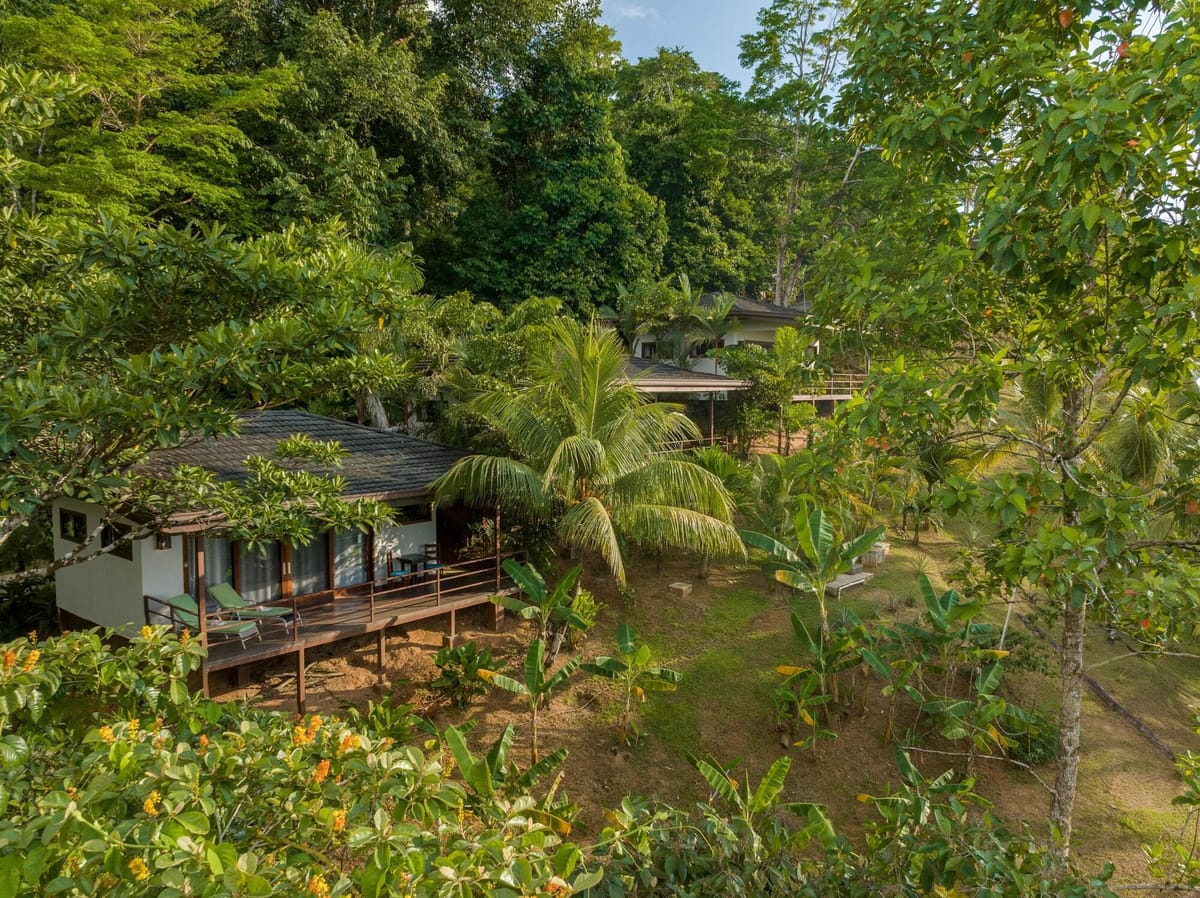 The Tranquilo Lodge, Boutique Eco resort, Adult Only, all meals included — 3