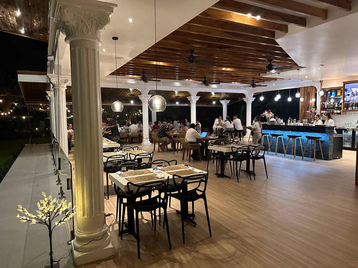 Los Higuerones Hotel & Restaurante — 1