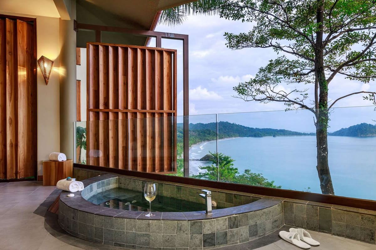Arenas Del Mar Beachfront & Rainforest Resort — 1