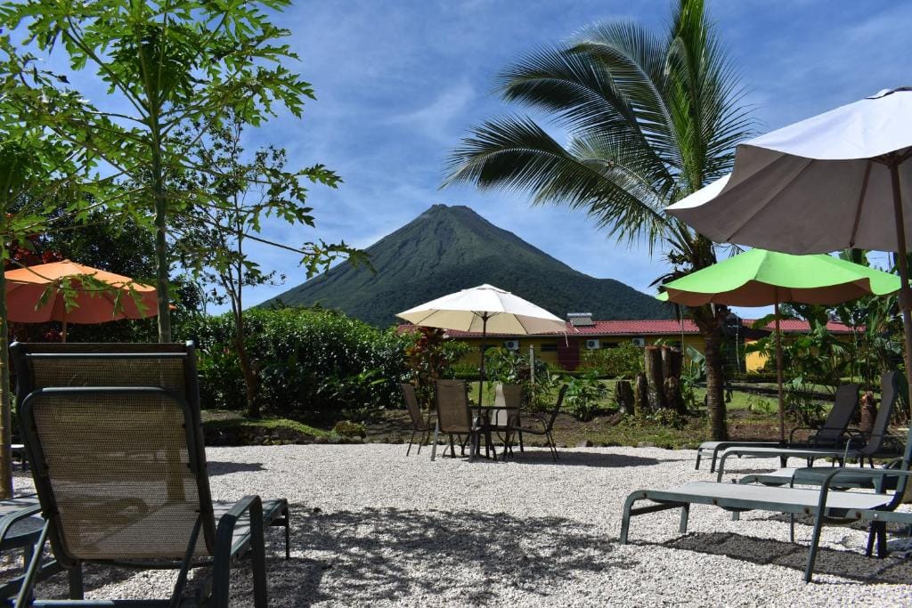Hotel Roca Negra Del Arenal — 1