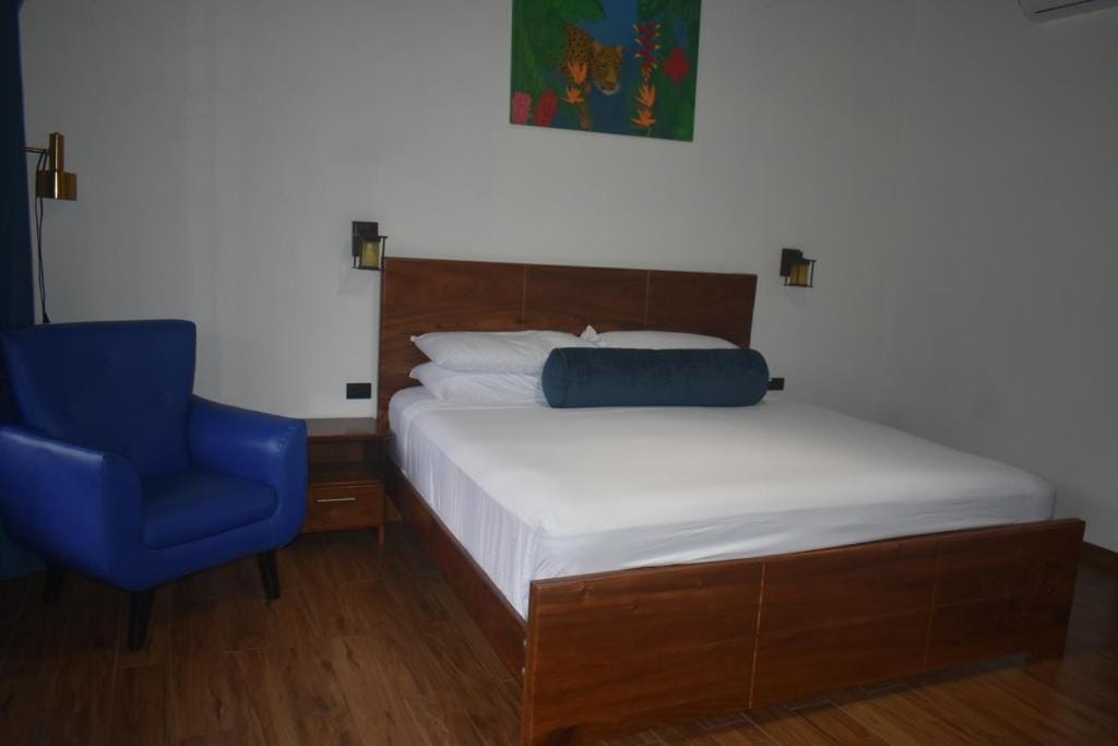 Hotel Roca Negra Del Arenal — 3