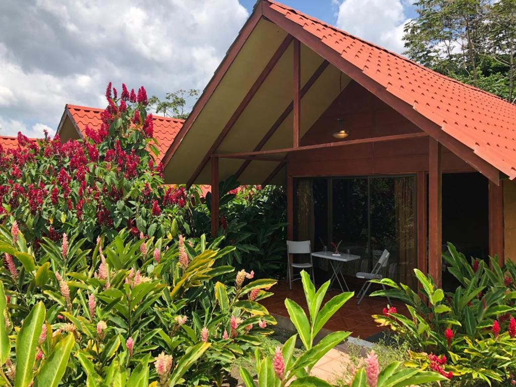 Hotel Villas Vista Arenal — 1