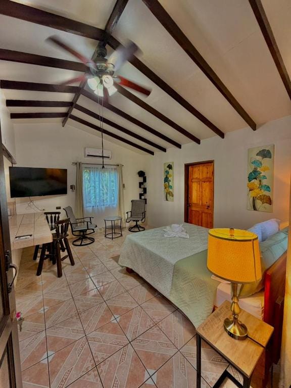 Loma Real Hot Springs Bed & Breakfast — 5