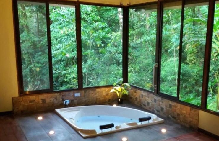 Tropical Suites & Villas — 1