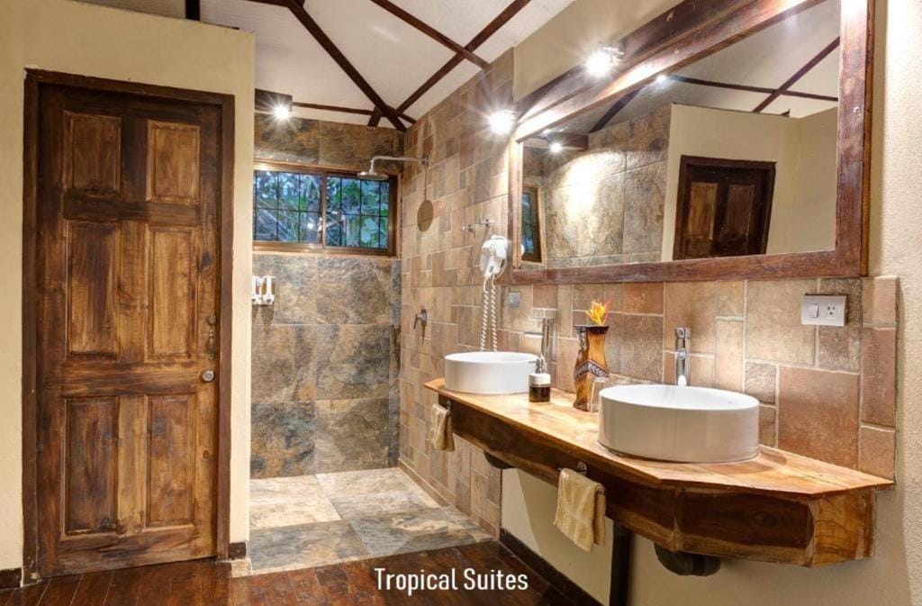 Tropical Suites & Villas — 3
