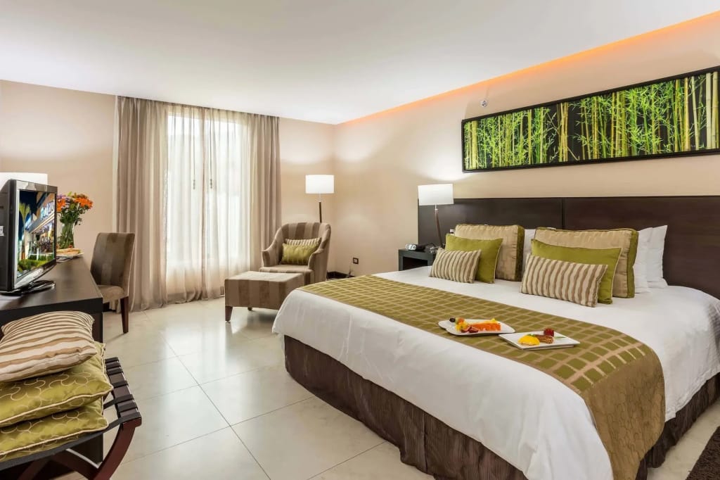 Studio Hotel — 1