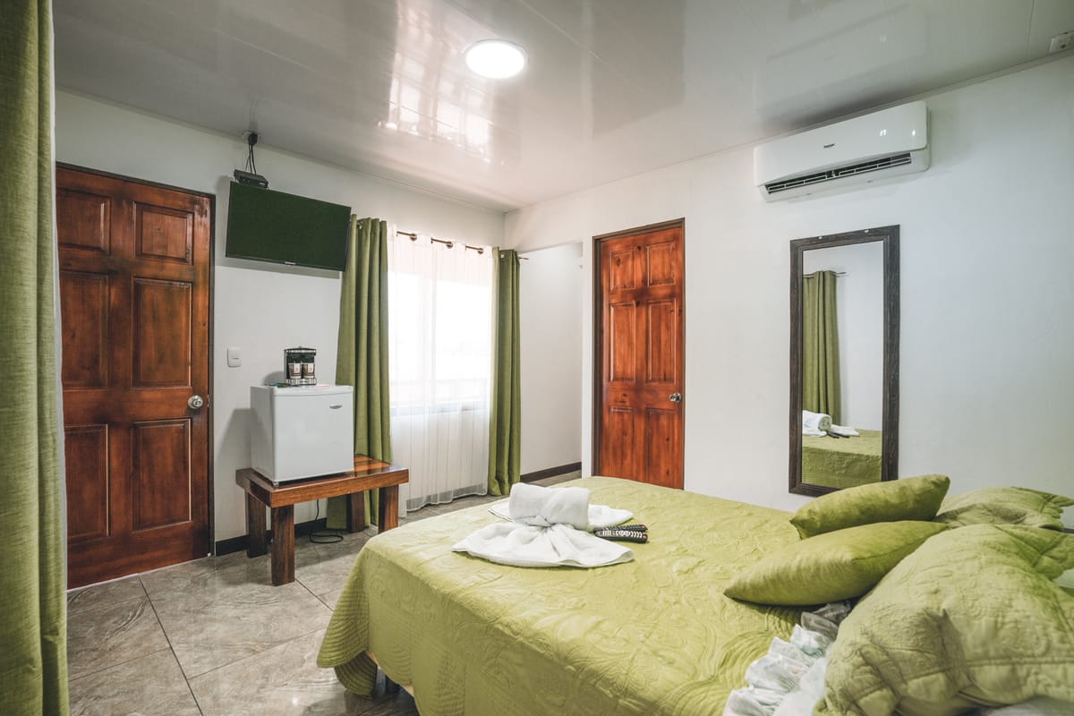 Hotel Hoja de Oro Corcovado — 4