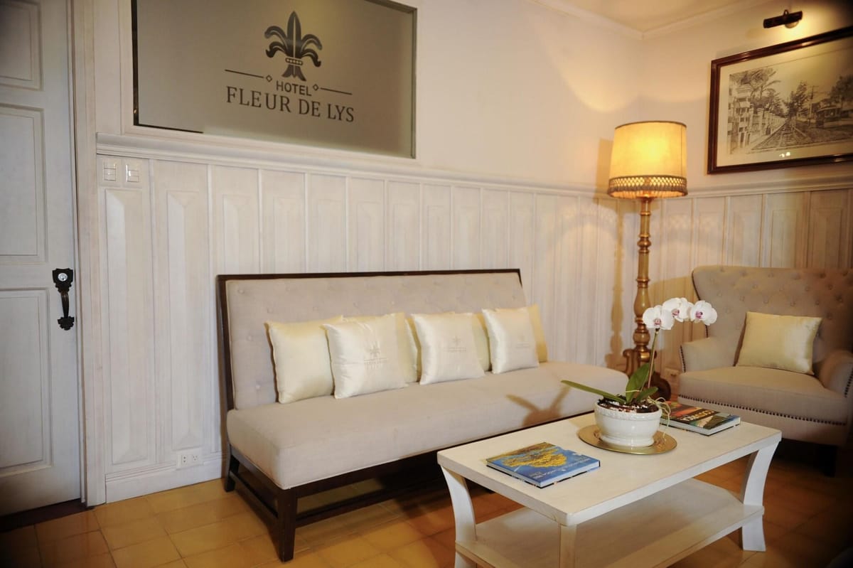 Fleur De Lys Hotel — 1