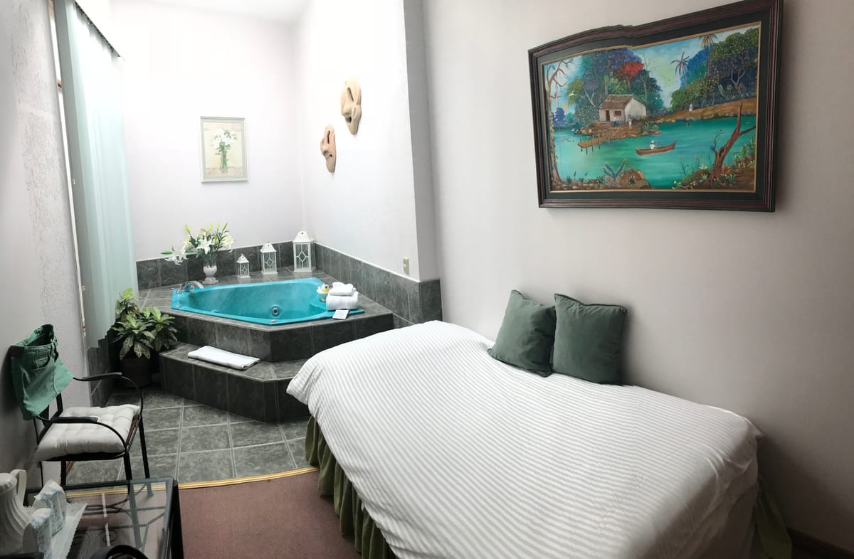 Fleur De Lys Hotel — 3