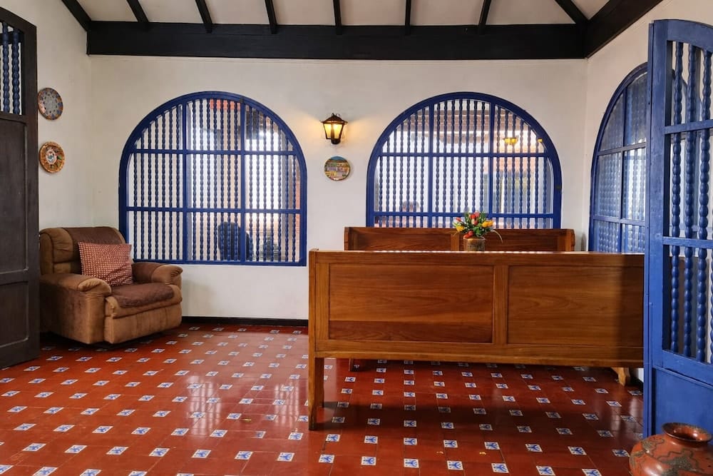 Hotel 1492 — 5