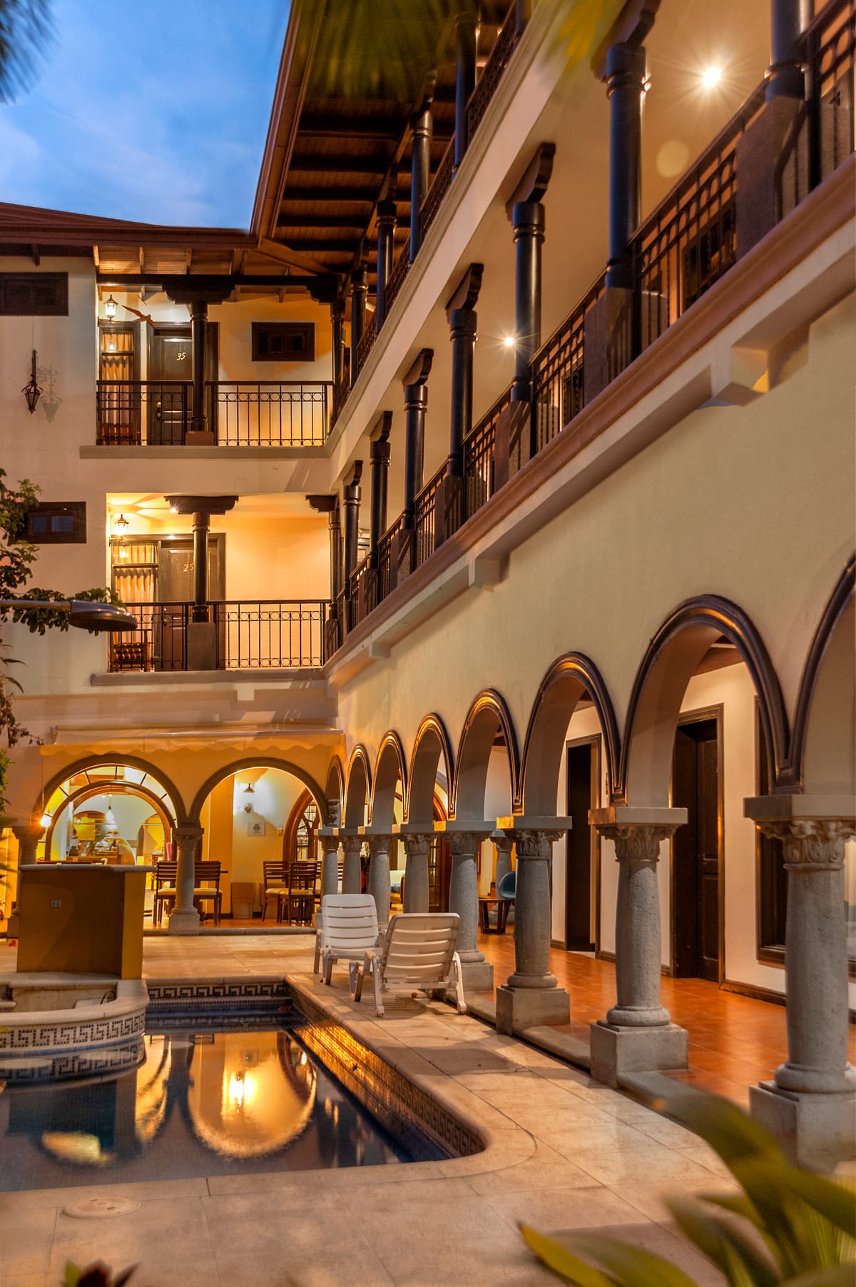 Hotel Colonial — 1