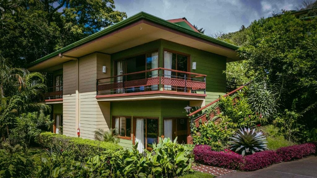 Ficus Sunset Suites — 1