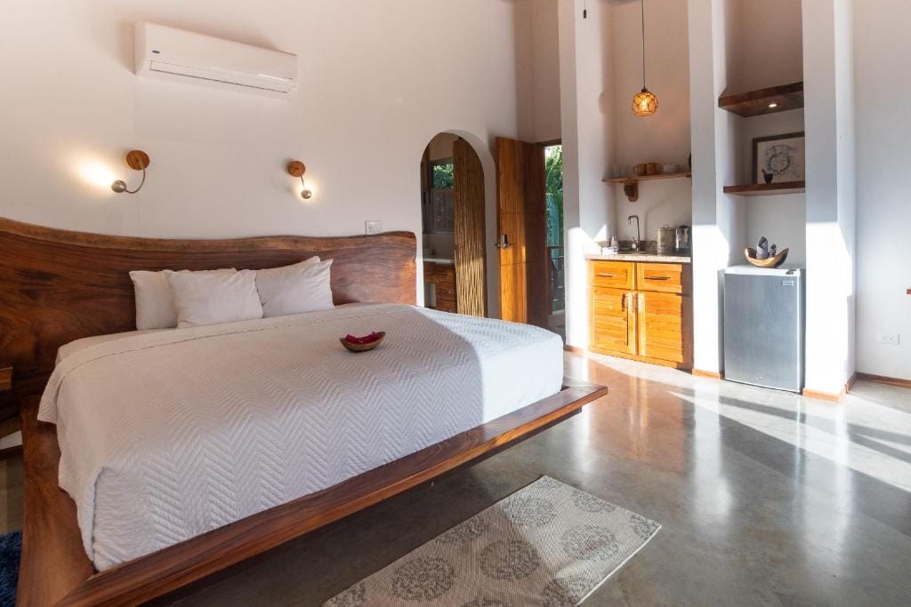 Iluminar Beachfront Suites — 5
