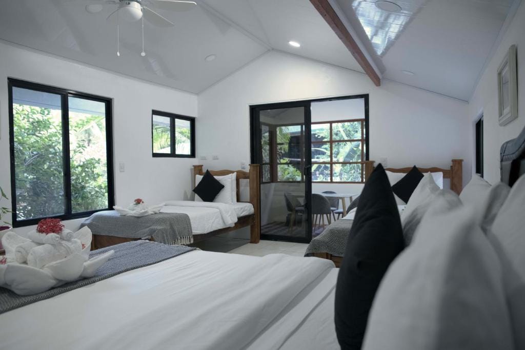 Jungles Edge Hotel, Jiu Jitsu, Muay Thai Retreat Center — 5