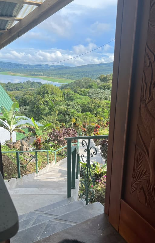 Arenal Birdsong Villa B & B — 2