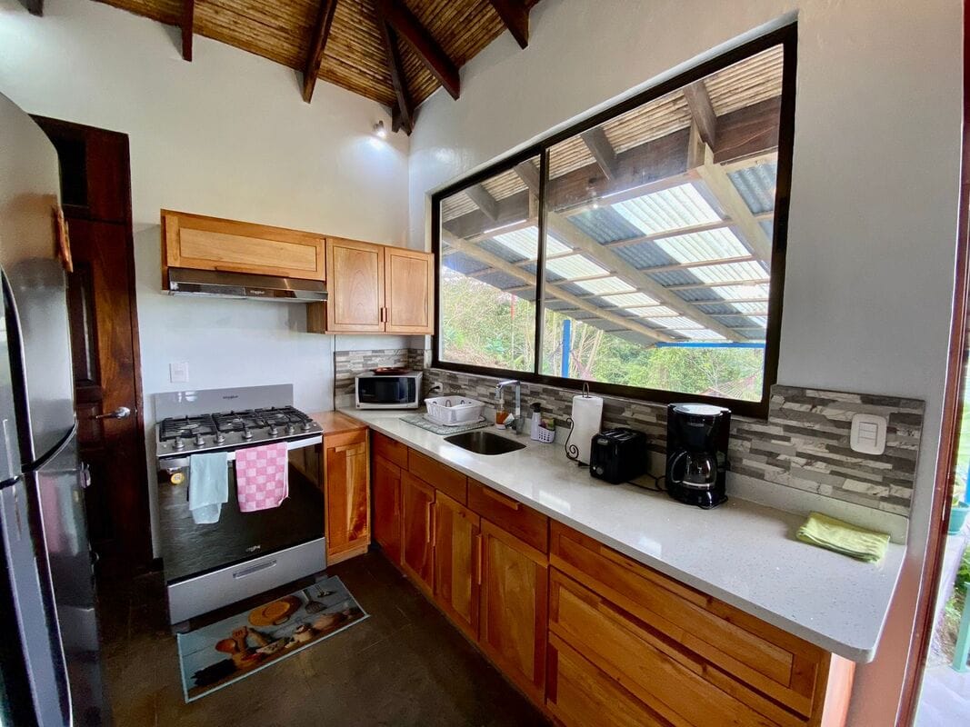 Arenal Birdsong Villa B & B — 4