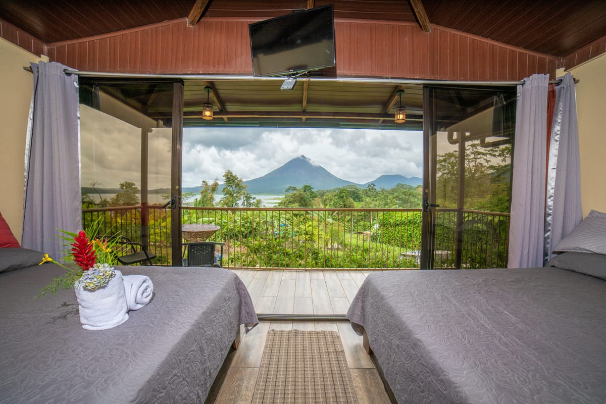 Villas Paradise & Restaurante.