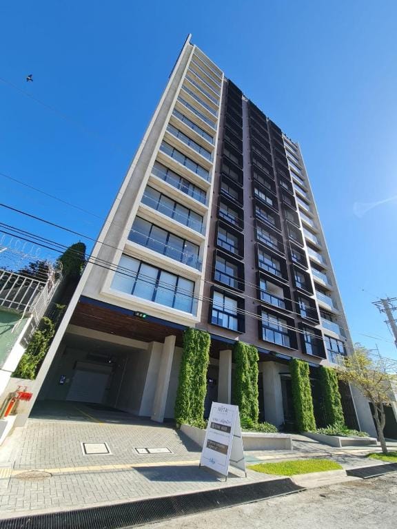 BEE Suites Escalante - San Jose — 1