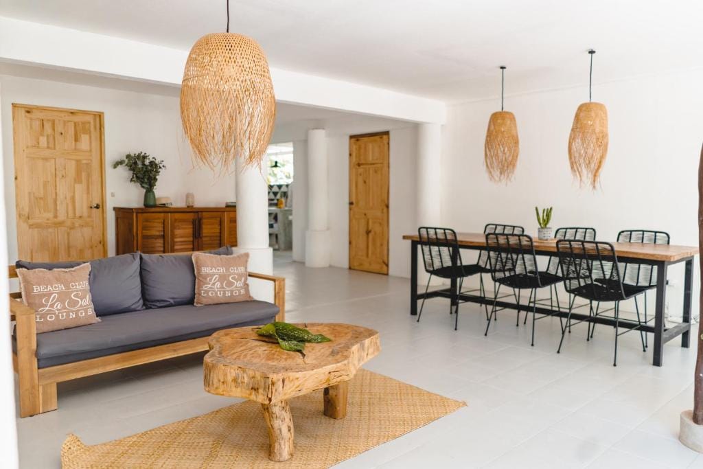 Cuatro Vientos Lodge & Apartments - Santa Teresa, CR — 2