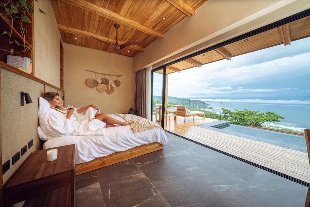 LALOON Luxury Suites - Adults Only — 4