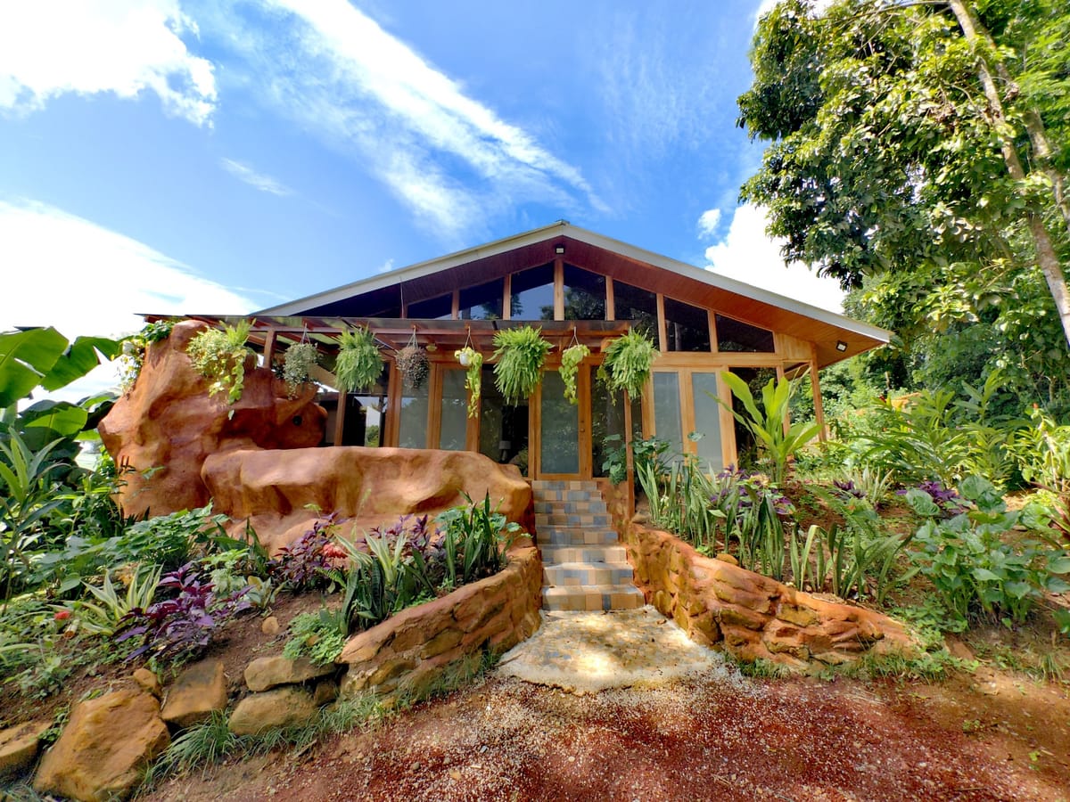 Ara Ambigua Lodge — 1