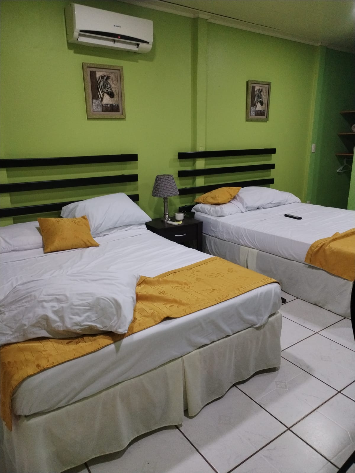 Cabinas Malibu Los Sueños — 5